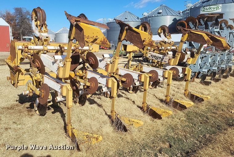 image for item DO4746 Buffalo  row crop cultivator