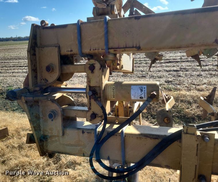 image for item DO4746 Buffalo  row crop cultivator