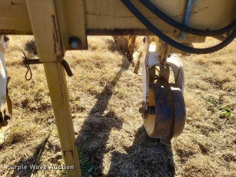 image for item DO4746 Buffalo  row crop cultivator