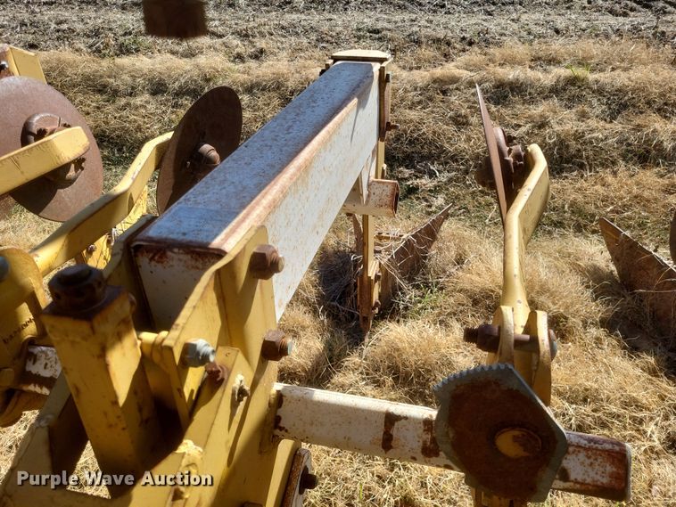 image for item DO4746 Buffalo  row crop cultivator