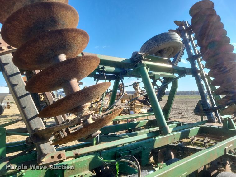 image for item DO4747 John Deere 235  double off-set disk