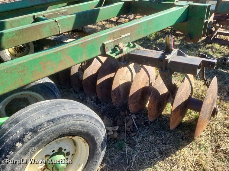 image for item DO4747 John Deere 235  double off-set disk