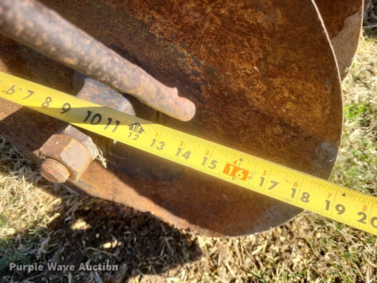 image for item DO4747 John Deere 235  double off-set disk