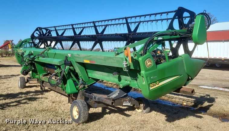 image for item DO4748 John Deere 925D  flex draper head