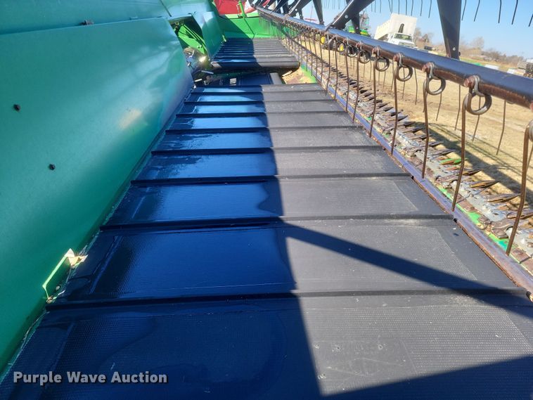 image for item DO4748 John Deere 925D  flex draper head