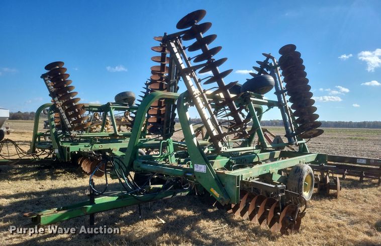 image for item DO4749 John Deere 235  double off-set disk