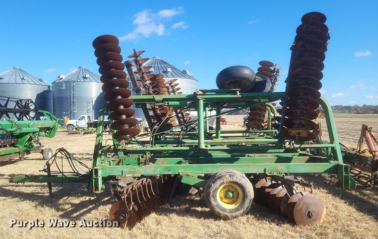 image for item DO4749 John Deere 235  double off-set disk