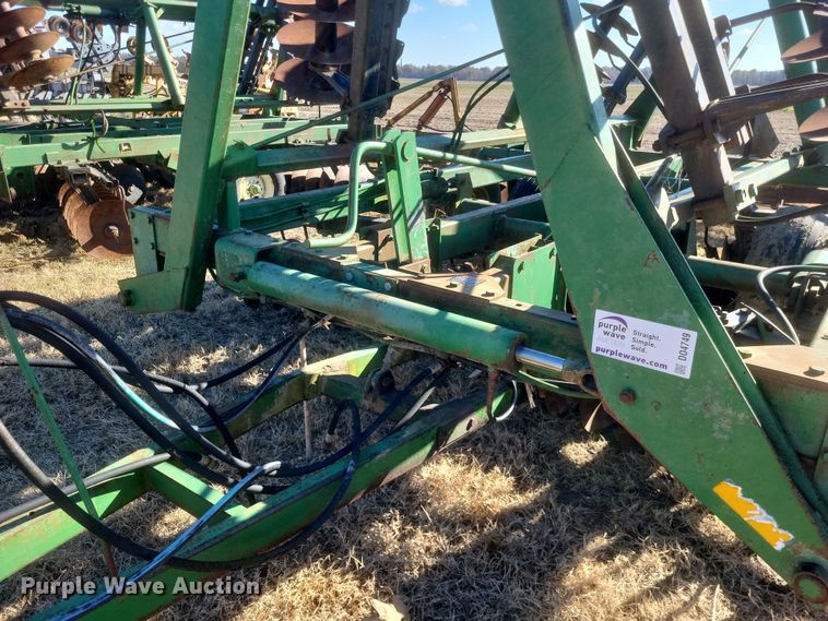 image for item DO4749 John Deere 235  double off-set disk