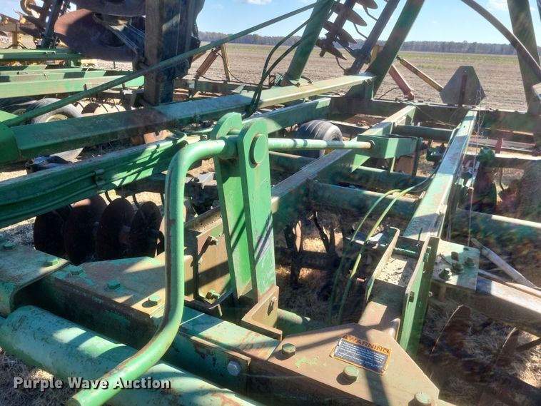 image for item DO4749 John Deere 235  double off-set disk