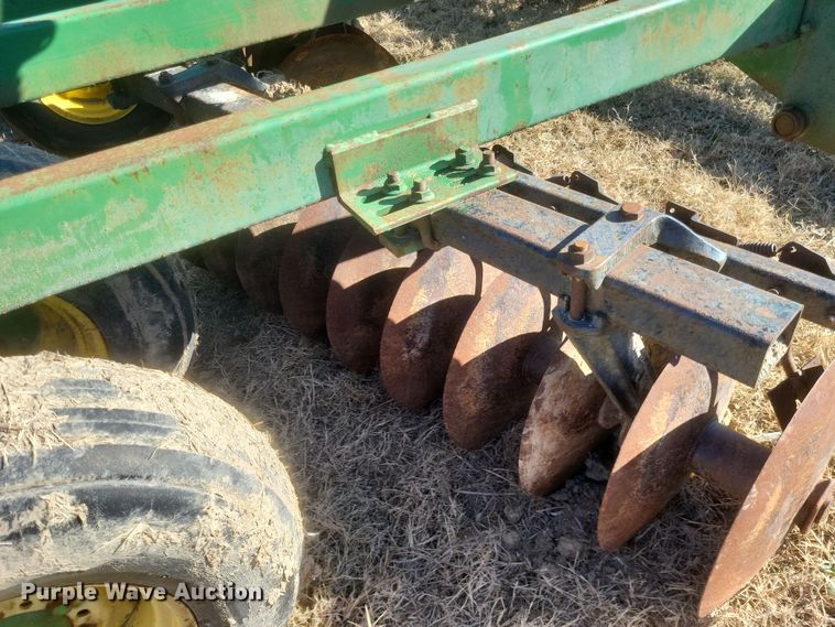 image for item DO4749 John Deere 235  double off-set disk