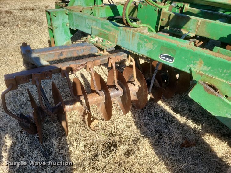 image for item DO4749 John Deere 235  double off-set disk