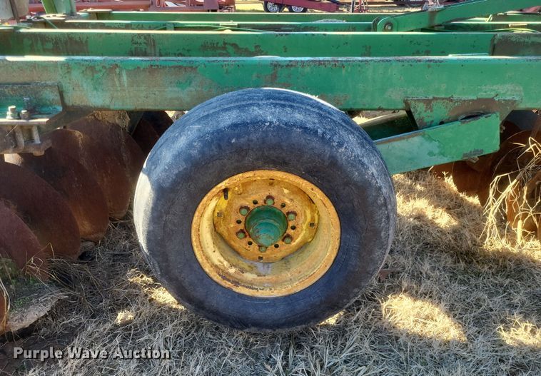 image for item DO4749 John Deere 235  double off-set disk