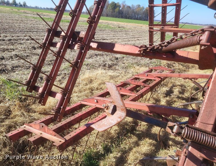 image for item DO4751 Case IH 4600  field cultivator