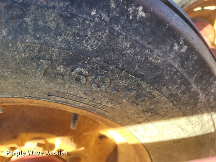 image for item DO4751 Case IH 4600  field cultivator