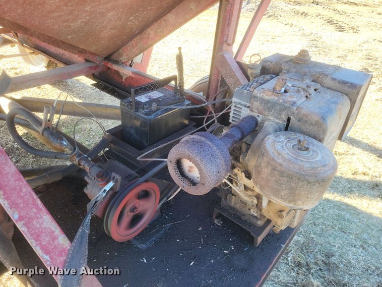 image for item DO4753 Grain cart