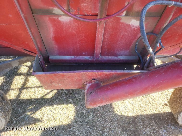 image for item DO4753 Grain cart