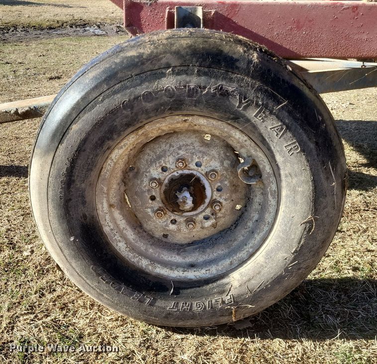 image for item DO4753 Grain cart