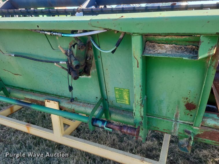 image for item DO4754 John Deere 925  flex head