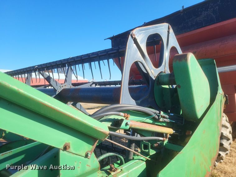 image for item DO4754 John Deere 925  flex head