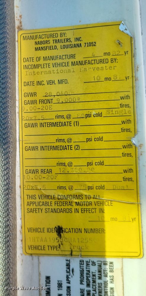 image for item DO4755 1982 International grain truck