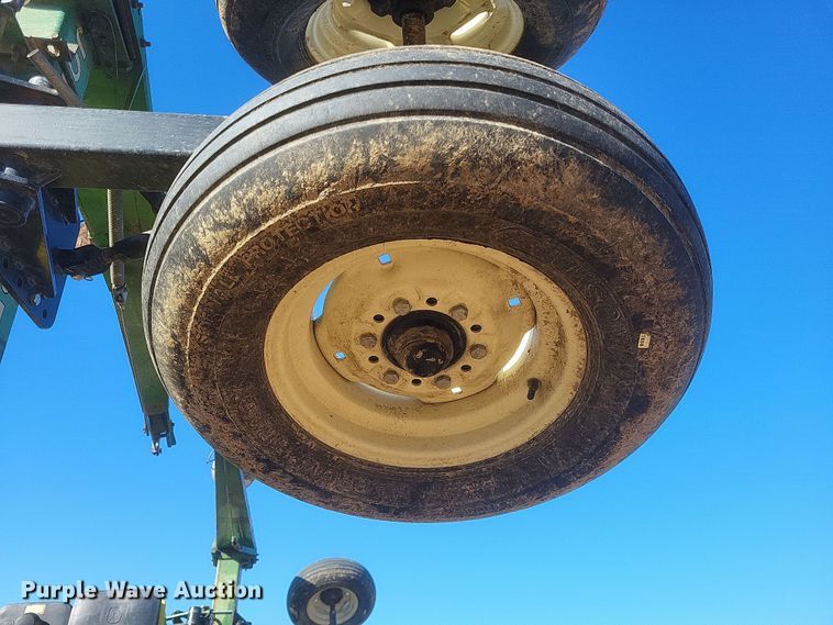 image for item DO4756 John Deere 7300  planter