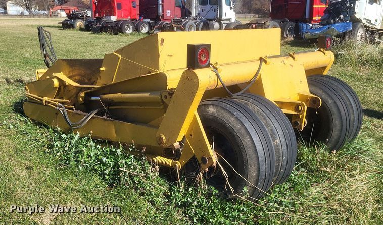 image for item DO4770 Reynolds 572  scraper