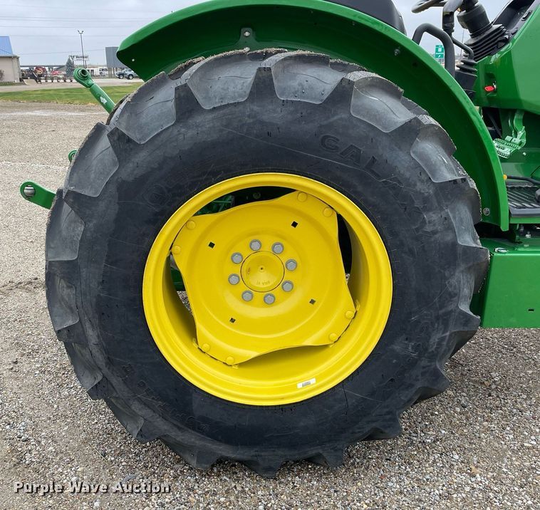 image for item DP0266 2021 John Deere 5065E  MFWD tractor