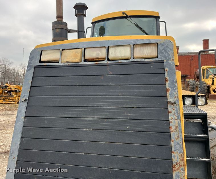 image for item DP2157 1997 Caterpillar Challenger 75D  tractor