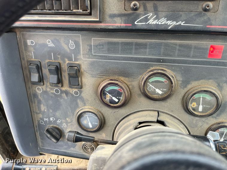 image for item DP2157 1997 Caterpillar Challenger 75D  tractor