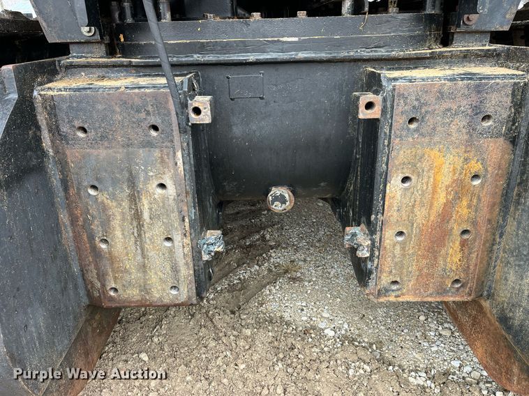 image for item DP2157 1997 Caterpillar Challenger 75D  tractor