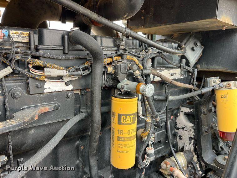 image for item DP2157 1997 Caterpillar Challenger 75D  tractor