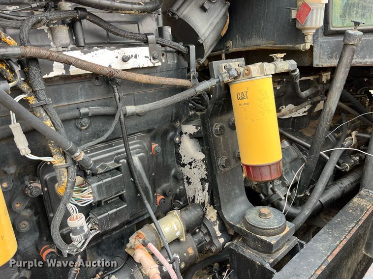 image for item DP2157 1997 Caterpillar Challenger 75D  tractor