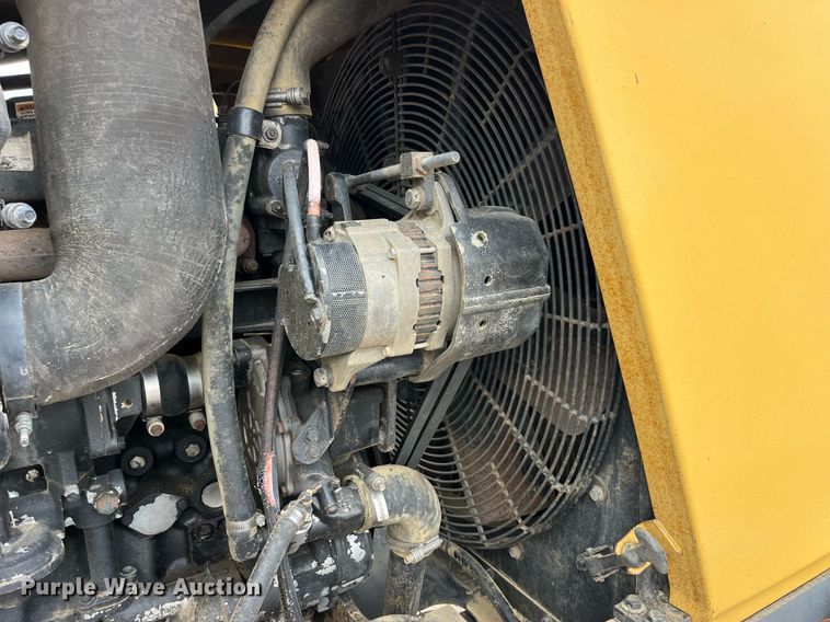 image for item DP2157 1997 Caterpillar Challenger 75D  tractor