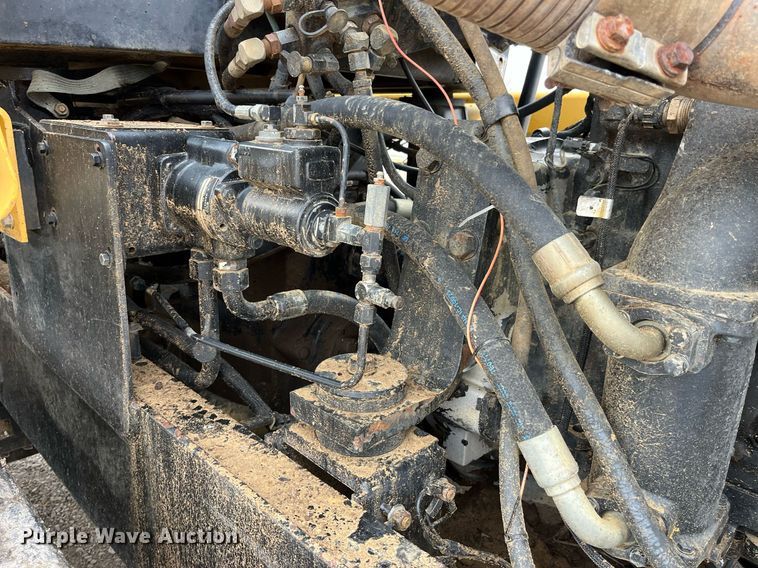 image for item DP2157 1997 Caterpillar Challenger 75D  tractor