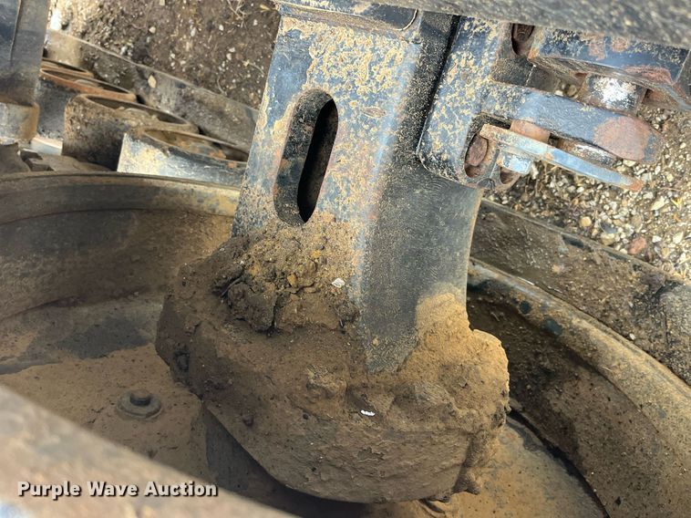 image for item DP2157 1997 Caterpillar Challenger 75D  tractor