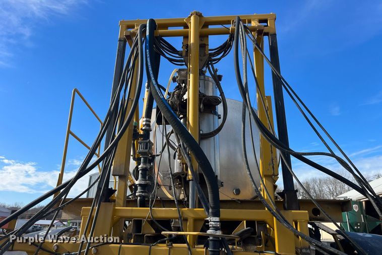 image for item DP2166 2009 RoGator SSc 1084  sprayer