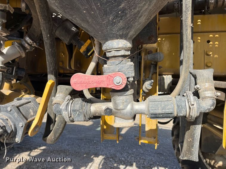 image for item DP2166 2009 RoGator SSc 1084  sprayer