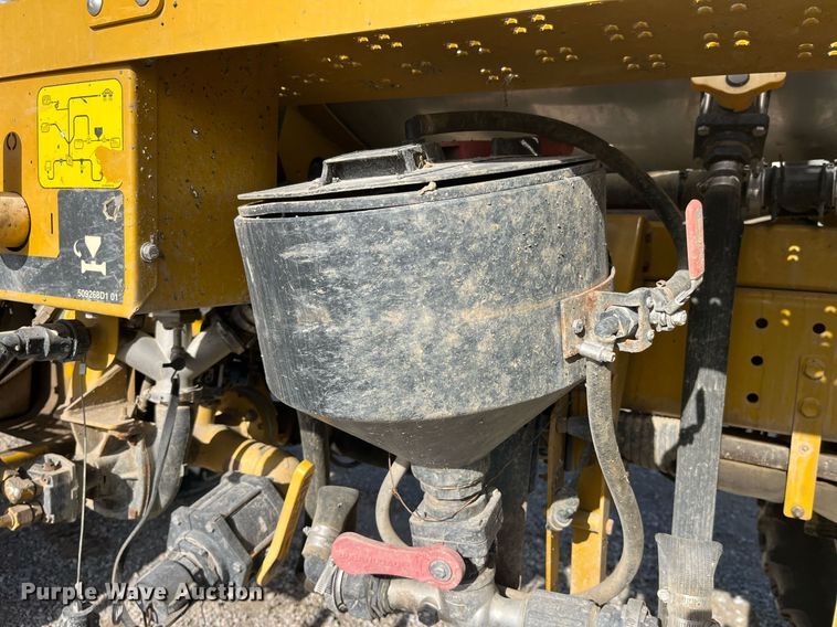 image for item DP2166 2009 RoGator SSc 1084  sprayer