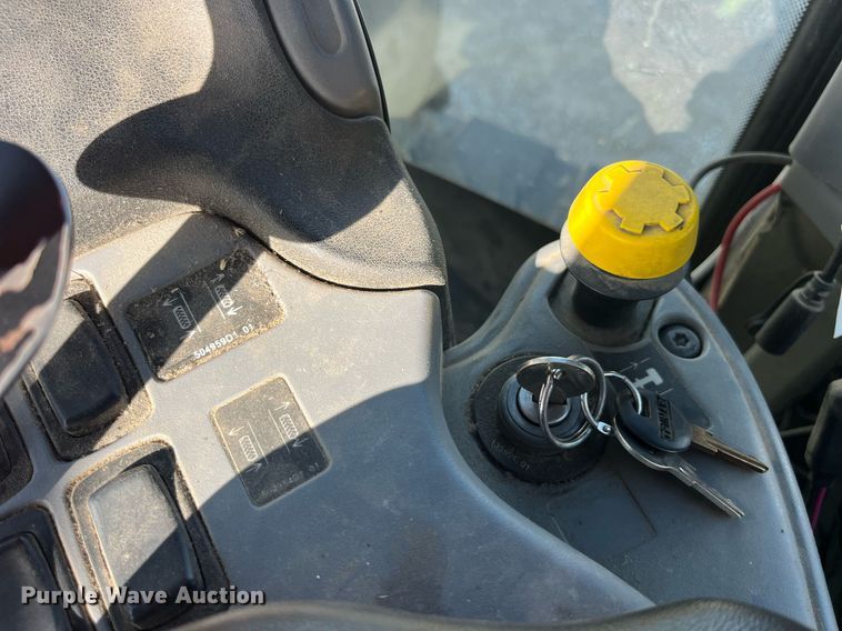 image for item DP2166 2009 RoGator SSc 1084  sprayer