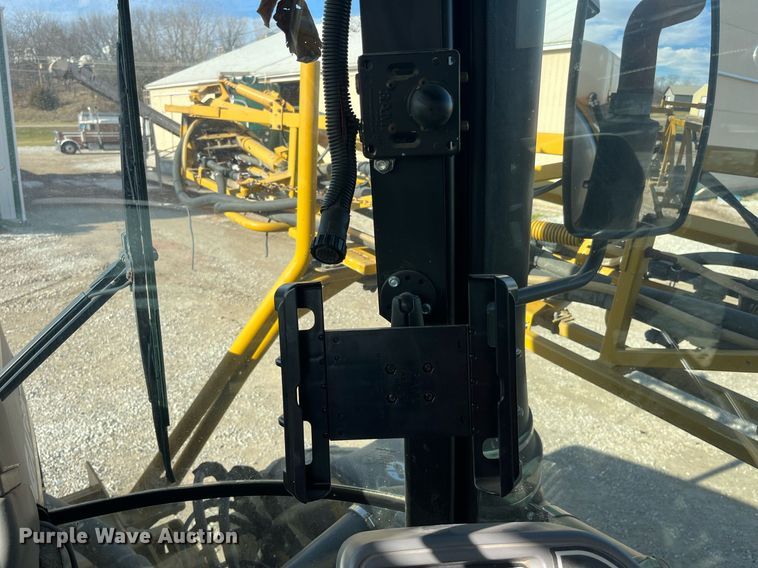 image for item DP2166 2009 RoGator SSc 1084  sprayer