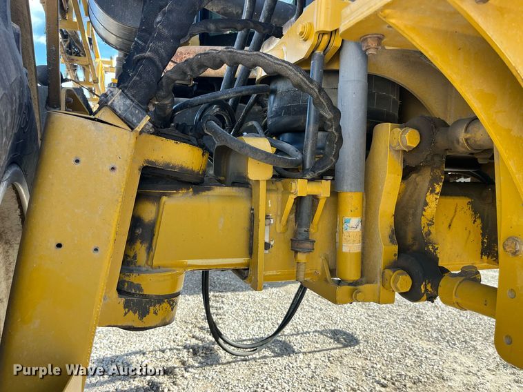 image for item DP2166 2009 RoGator SSc 1084  sprayer