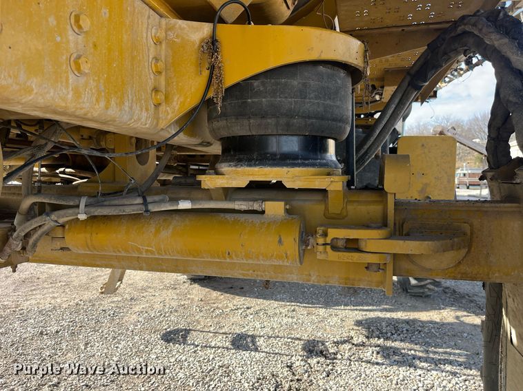 image for item DP2166 2009 RoGator SSc 1084  sprayer