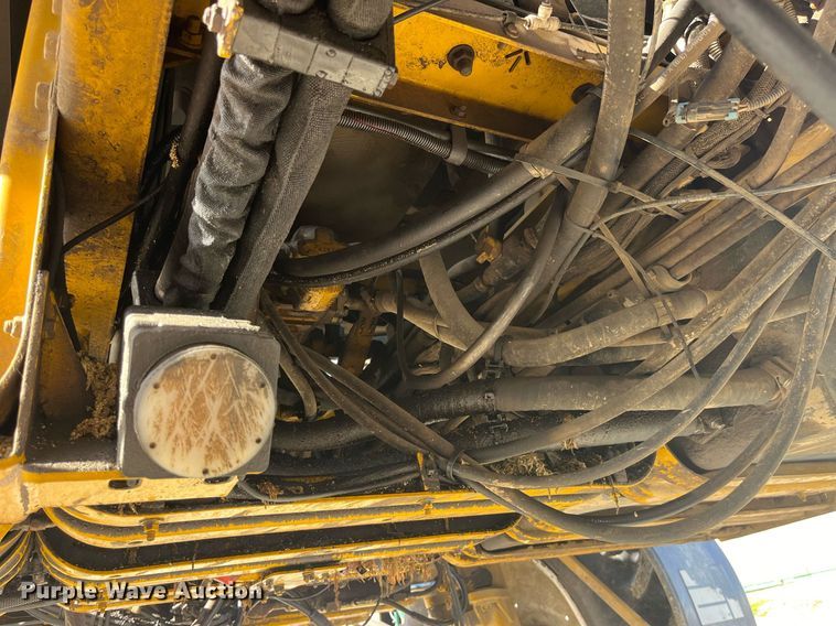 image for item DP2166 2009 RoGator SSc 1084  sprayer