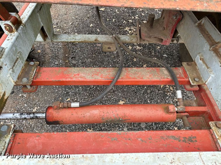 image for item DP3268 DewEze Super Slicer  bale processor