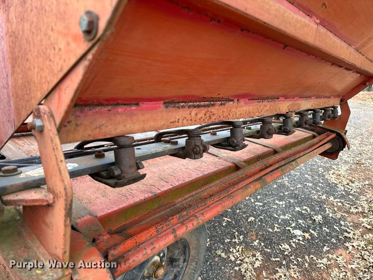 image for item DP3268 DewEze Super Slicer  bale processor