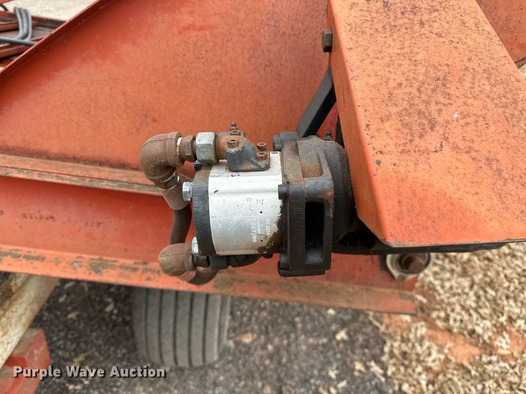 image for item DP3268 DewEze Super Slicer  bale processor