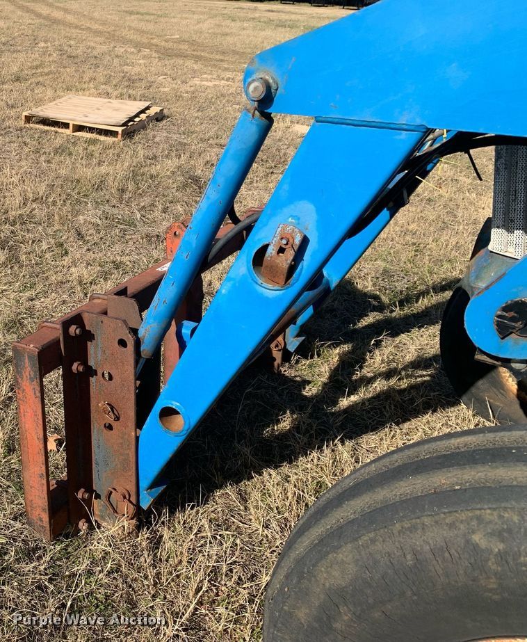 image for item DP8766 1988 Ford 6610  tractor