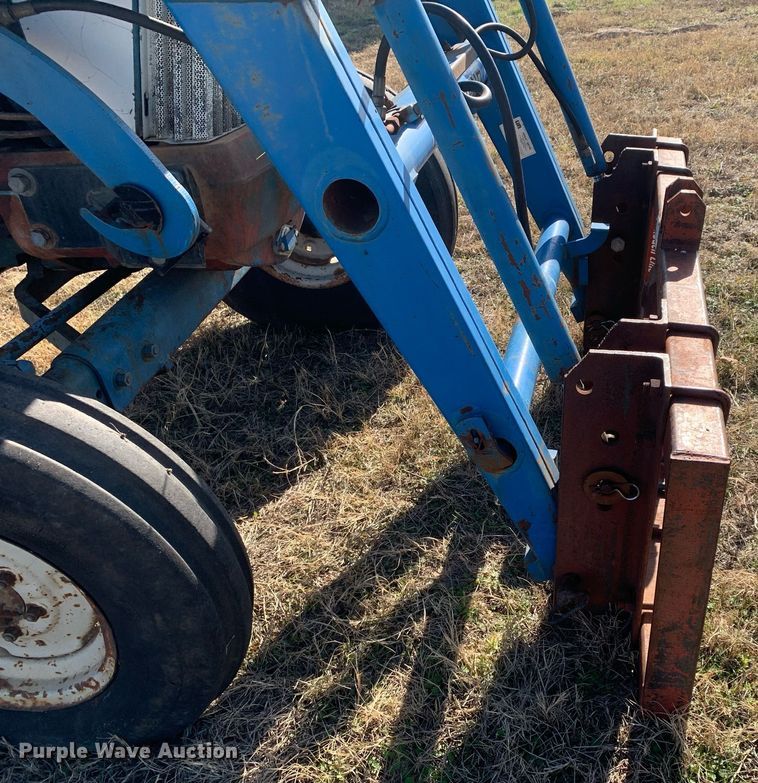 image for item DP8766 1988 Ford 6610  tractor