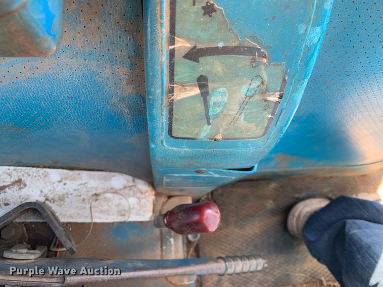 image for item DP8766 1988 Ford 6610  tractor