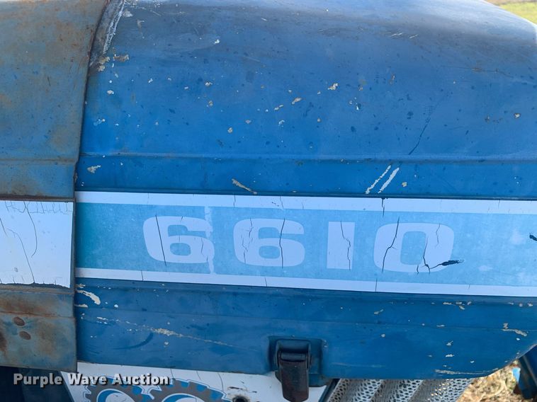 image for item DP8766 1988 Ford 6610  tractor